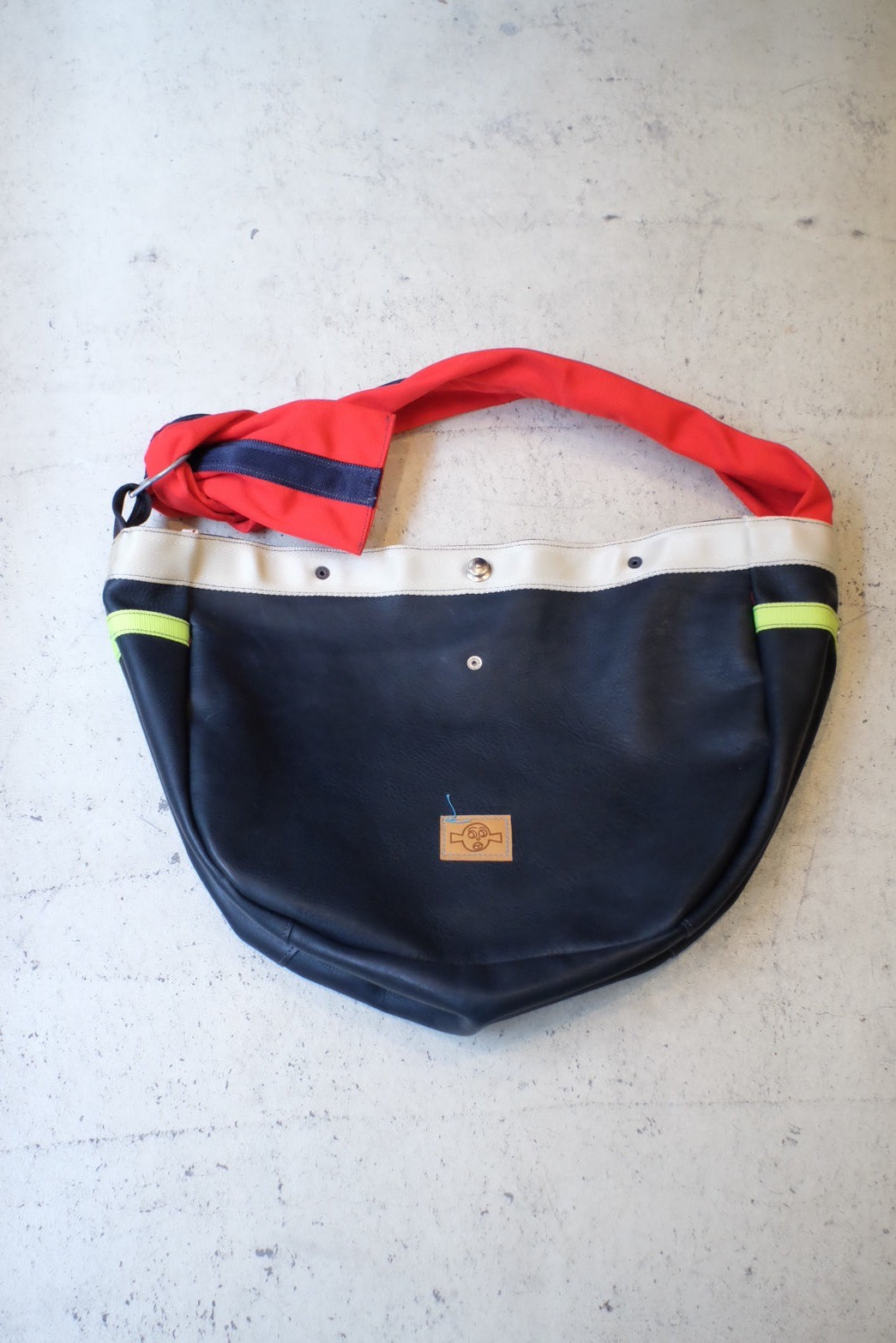 JUMBO SHOULDER 中